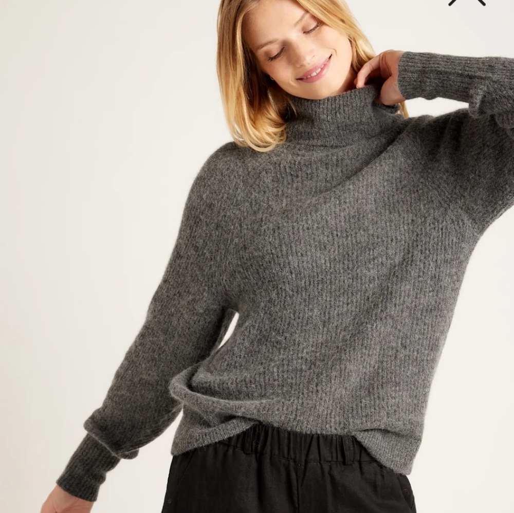 NWT! Quince Baby Alpaca-Wool Blend Turtleneck Black Sweater! Sz. M (E15) - Picture 8 of 12